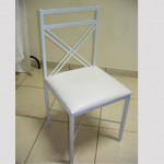 Cadeira de ferro branca